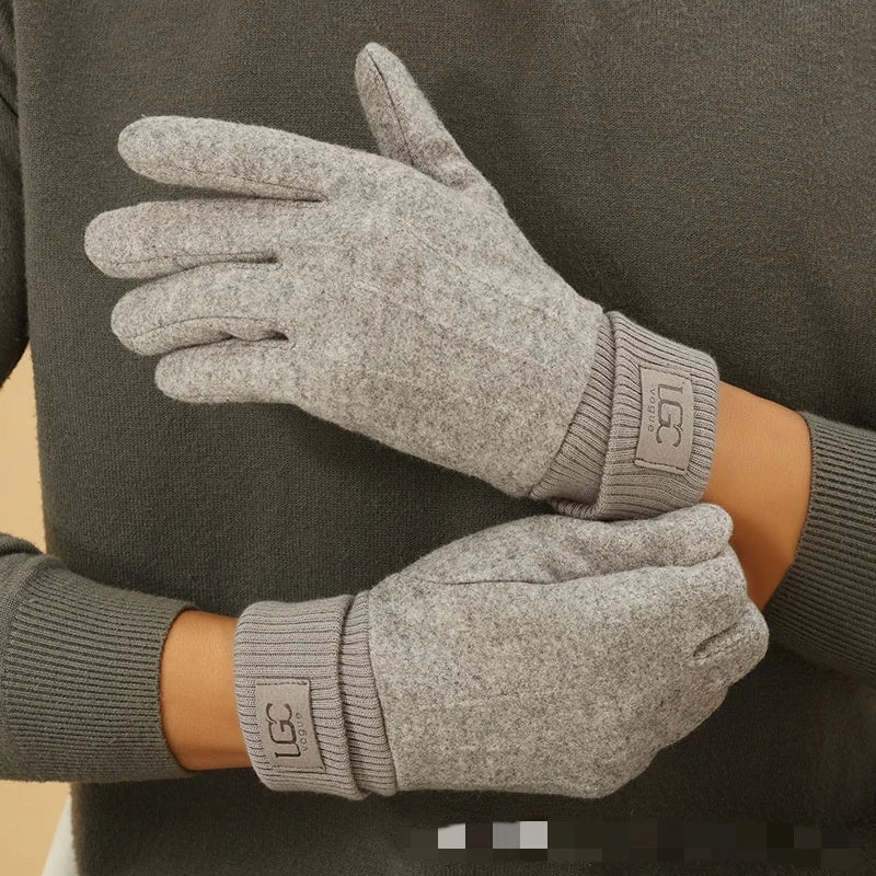 Cashmere-Blend Touchscreen Gloves